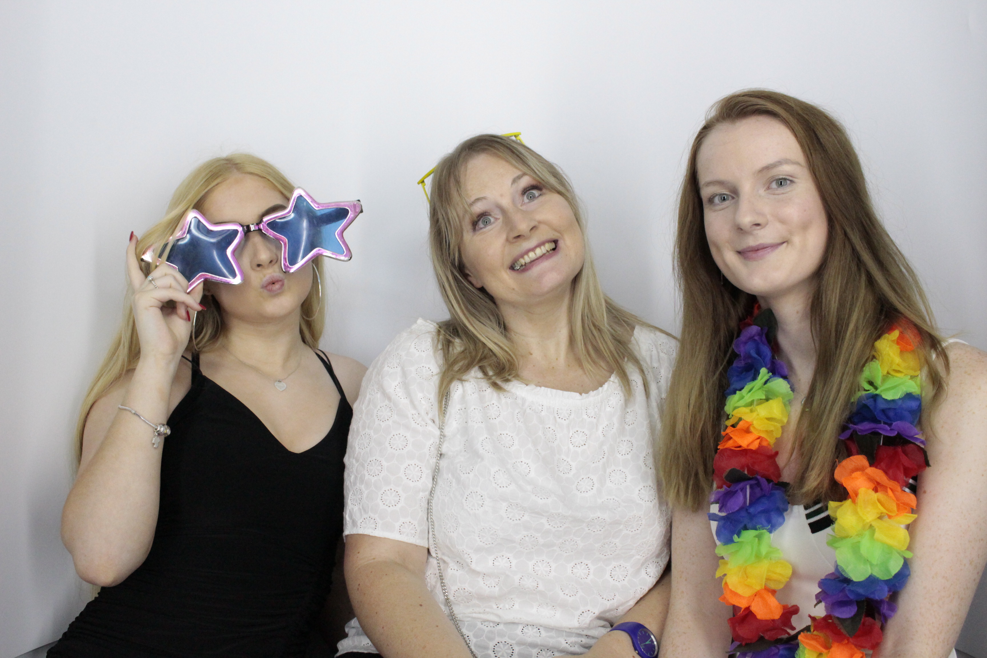 Ellesse's 21st Birthday | View more photos from the event at gallery.myphotoboothexperience.co.uk/u/MyPhotoBoothExperienceLtd/Ellesses-21st-Birthday